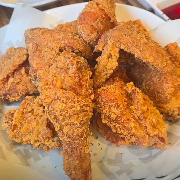 남썬치킨 연산배산역점 콘텐츠 사진 1